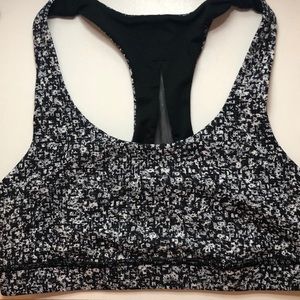 Lululemon invigorate sports bra